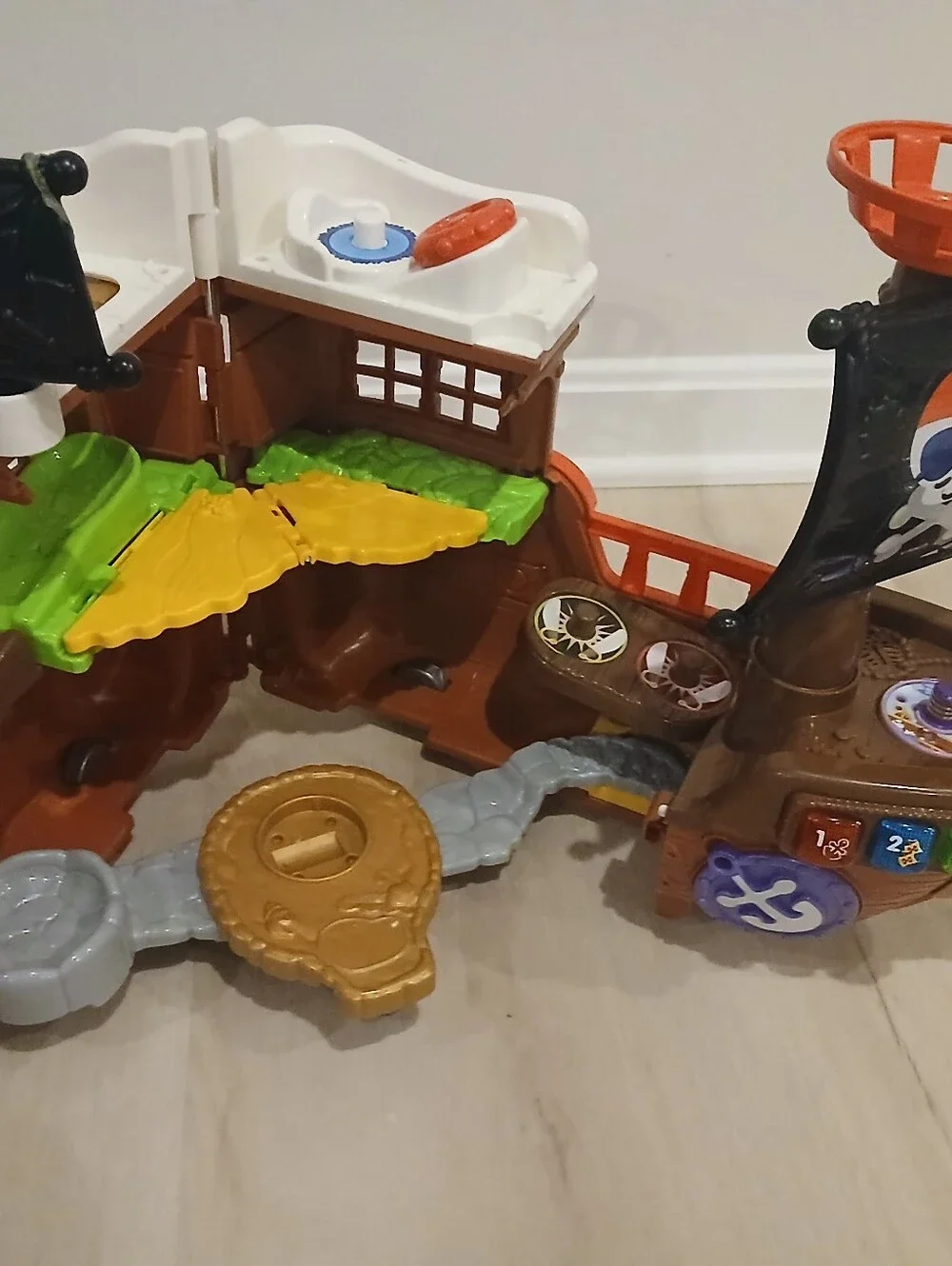 Vtech Treasure Seekers Pirate Ship Boat Foldout Playset + 2 Figures Toy W/Wheels